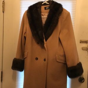 Vintage coat it’s faux fur lining